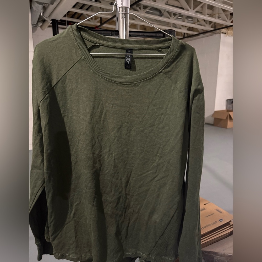 Cotton On Size Large high low long sleeve shirt